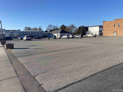 Commercial Lot in Manistique