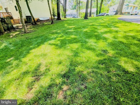 Land in Cape St. Claire