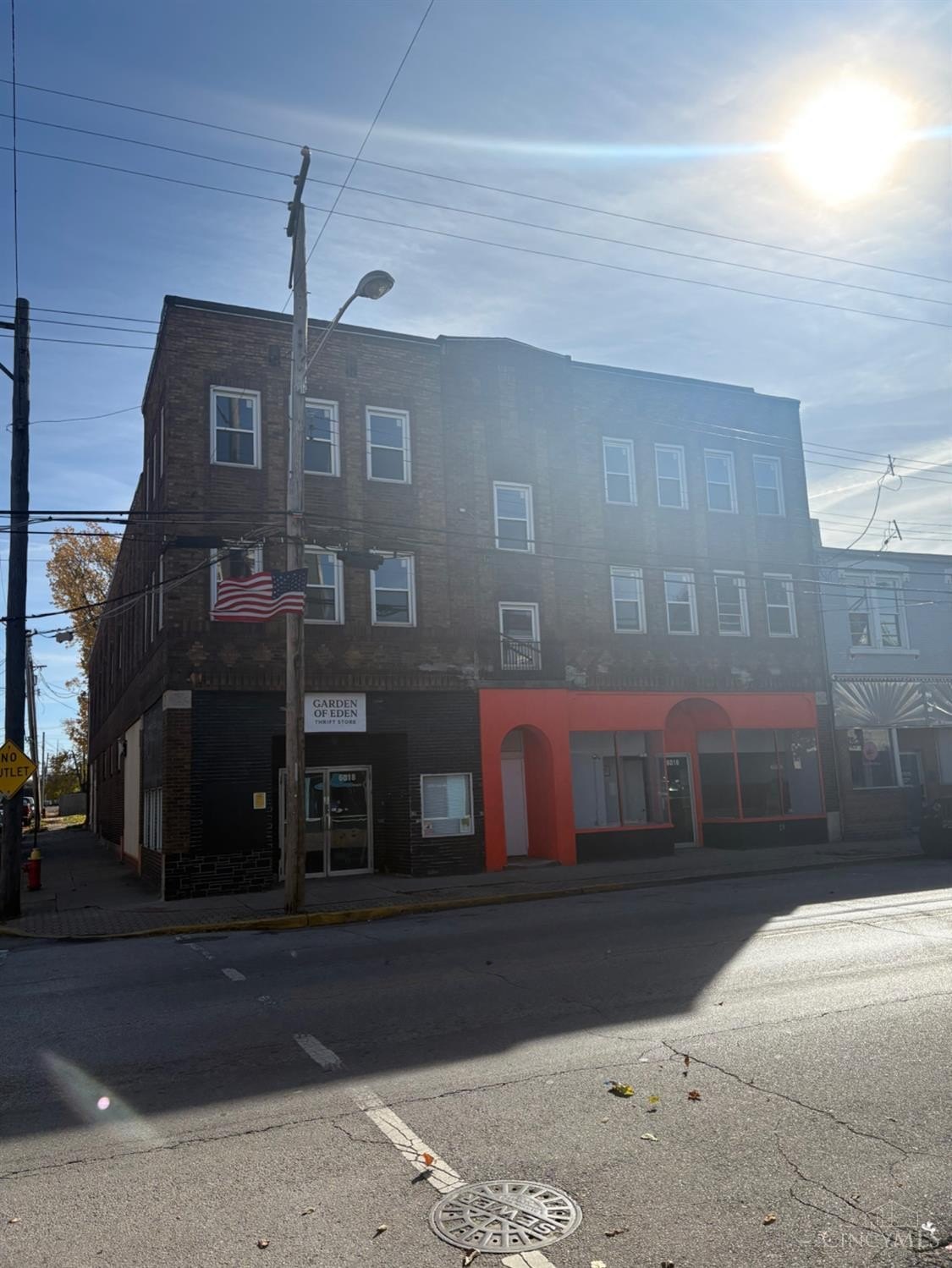 Retail Building in Elmwood Place
