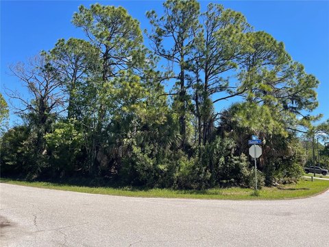 Residential Lot in North Port