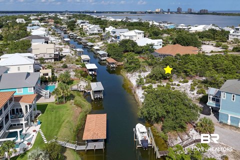 Canal-Front Waterfront Land