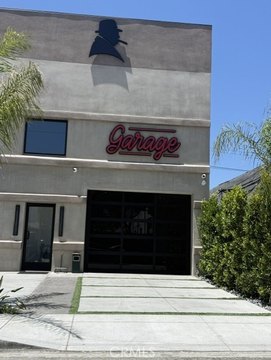 Automotive Retail Space