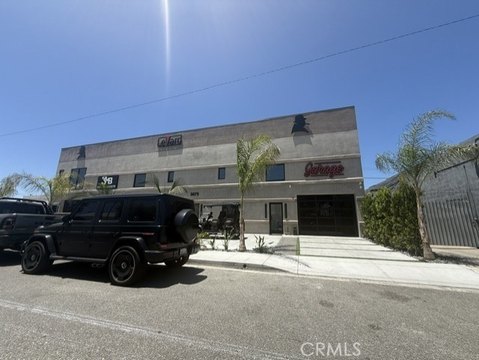 Automotive Retail Space