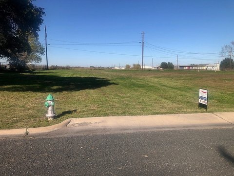 Commercial Land Tract with City Utilities