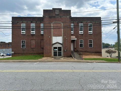 Historic Commercial Building in Lenoir
