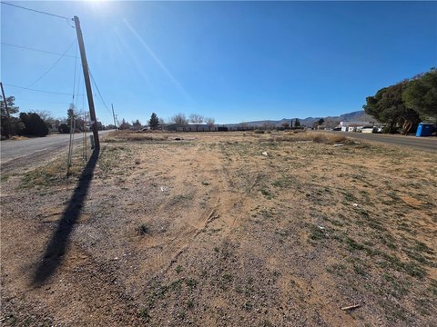 Kingman, AZ Corner Lot