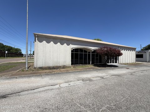 Humboldt Commercial Building For Sale