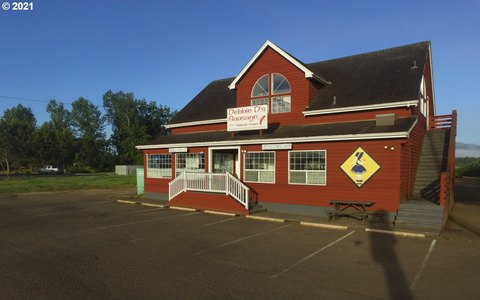 Tillamook Retail Space on Highway