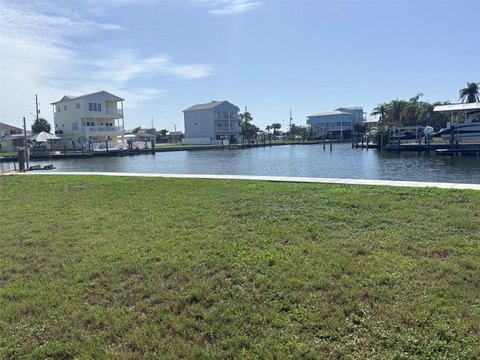 Hudson Beach Ready-to-Build Lot