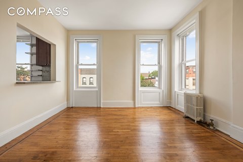 One-Bedroom Walk-Up Apartment