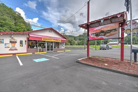 Turnkey Restaurant with Outdoor Seating