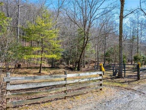 Mountain Creek Acreage