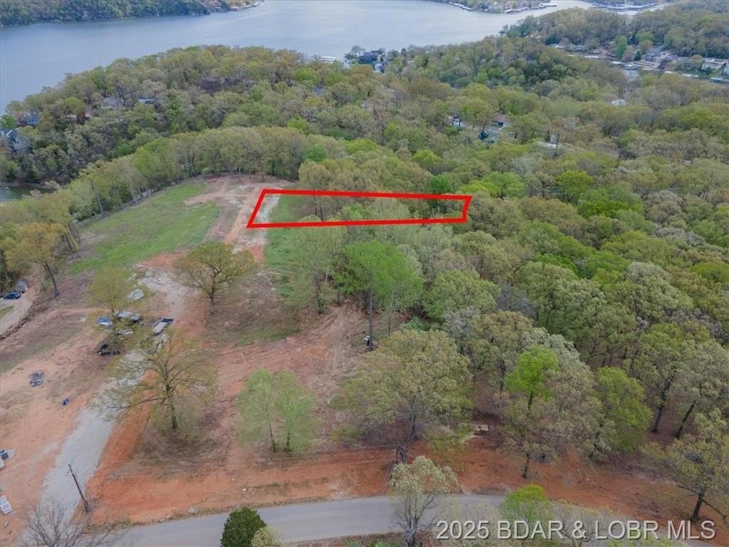Spacious Homesite in Linn Creek