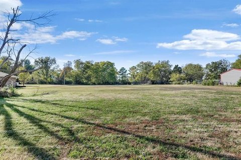 Residential Land in Skiatook, OK