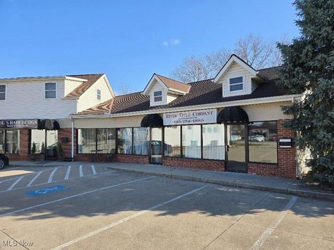 Versatile Commercial Space on Lorain