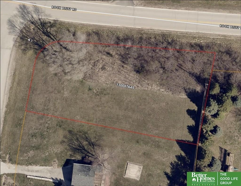 Corner Lot Near Beaver Lake