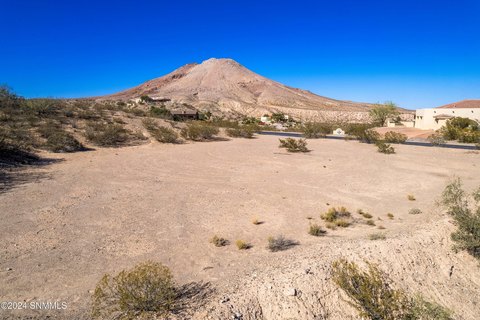 Land in Picacho Hills