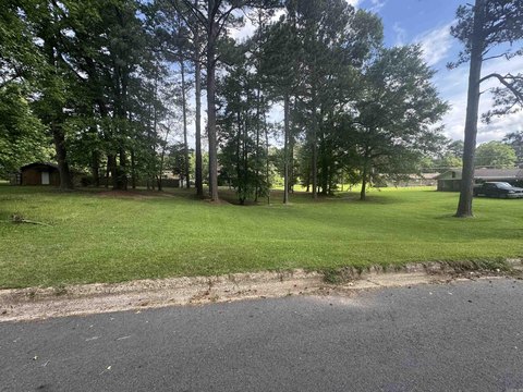 Residential Lot in Camden, AR