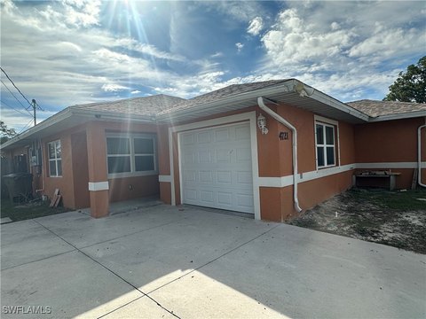 Lehigh Acres Duplex with Garages