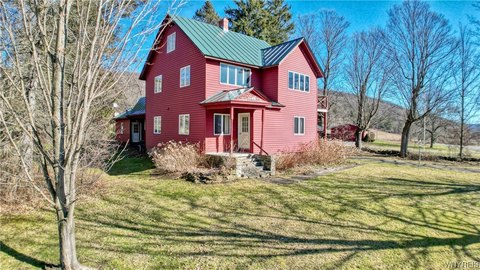 Ellicottville Farmhouse on 130 Acres