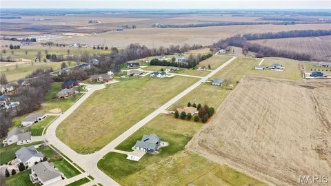 LAND - Jerseyville, IL