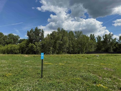 Residential Buildable Lot in Community