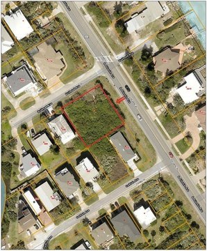 Oversized Buildable Lot Near Beach