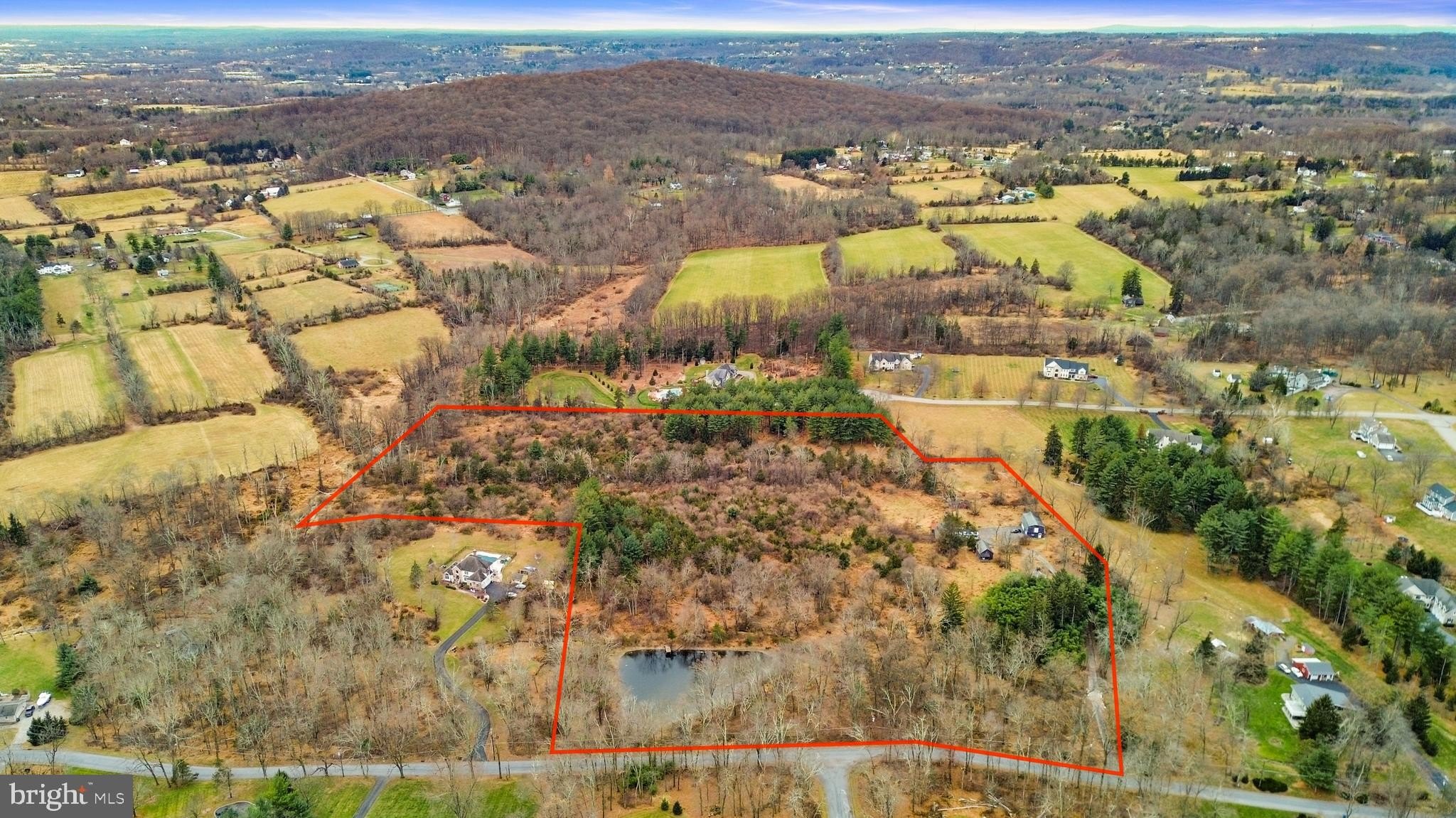 Picturesque Land in Hunterdon County