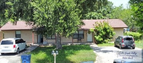 Well-Maintained Duplex in Mercedes, TX