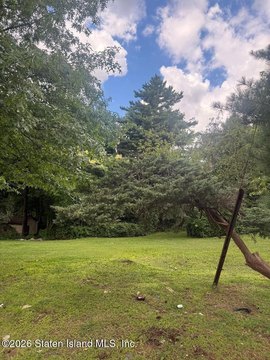 Land, Staten Island, NY