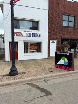 Turnkey Pizza Parlor with Living