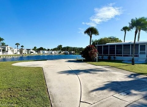 Land, NAPLES, FL