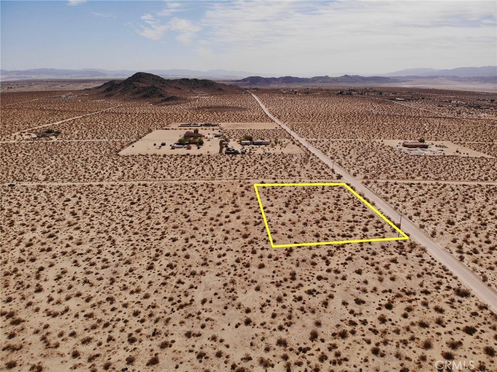 Joshua Tree Land with Views