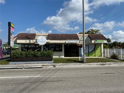 Office Space in Shopping Strip