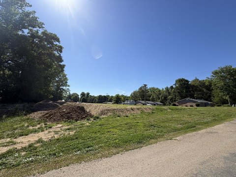 LAND - Danville, IL