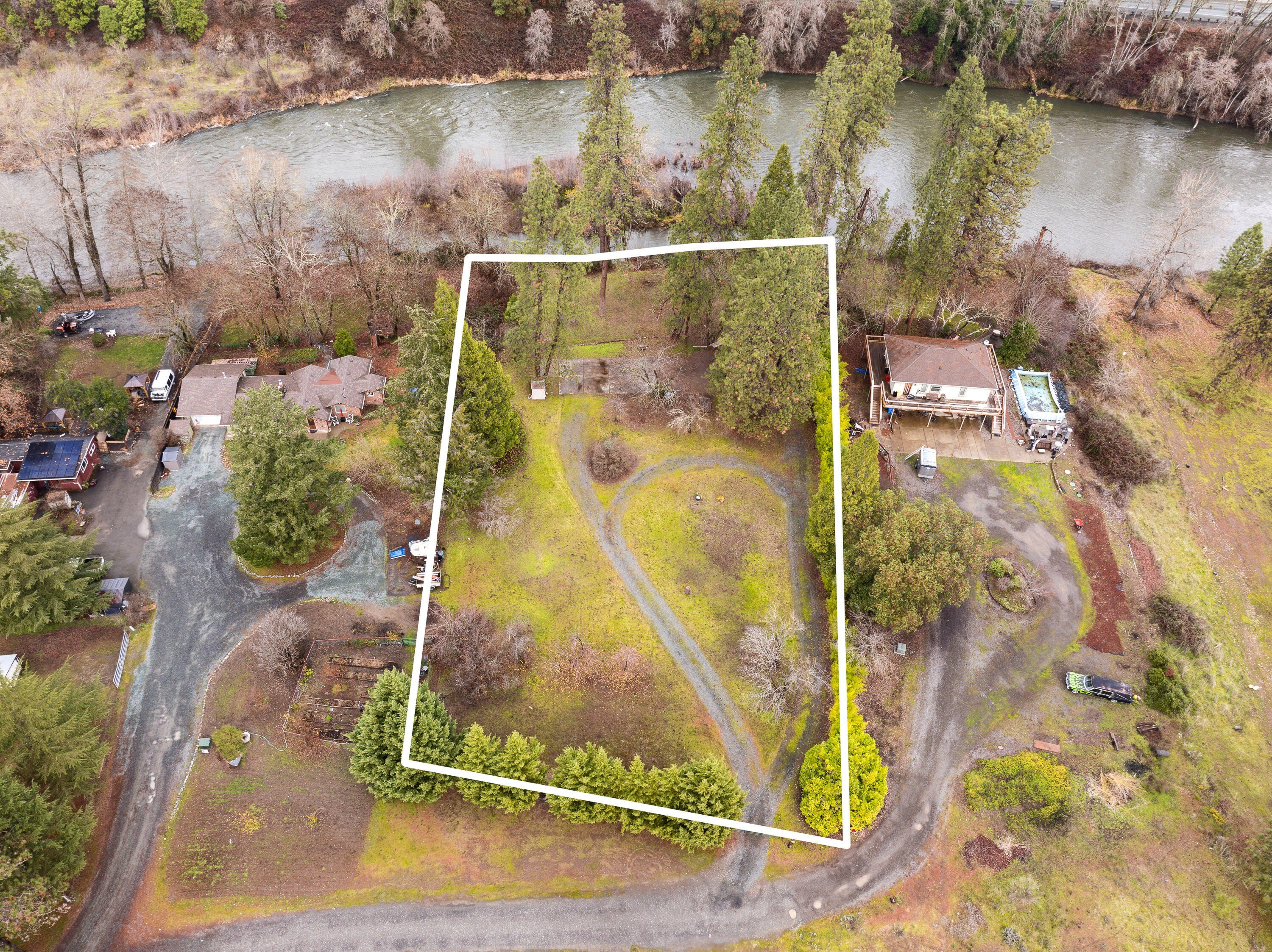 Rogue River Waterfront Recreation Land