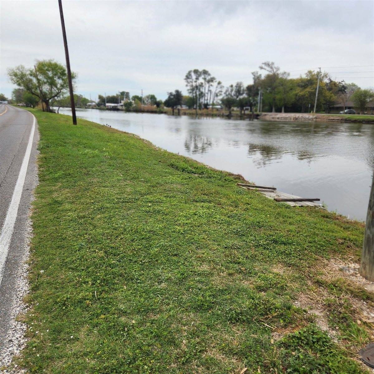 Bayou Side Land in Cut Off