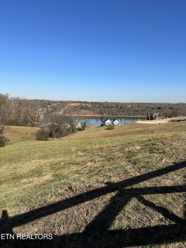 LAND - Loudon, TN