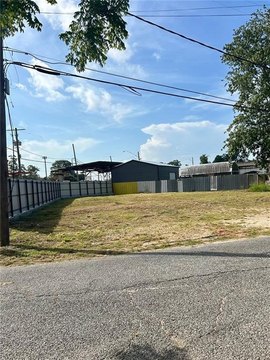 Land, Harahan, LA