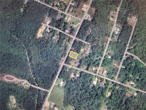 Land in Lacombe with Oak