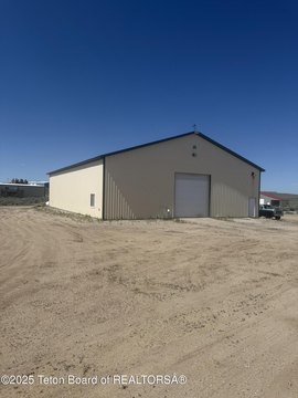 Spacious Shop on 4.5 Acres