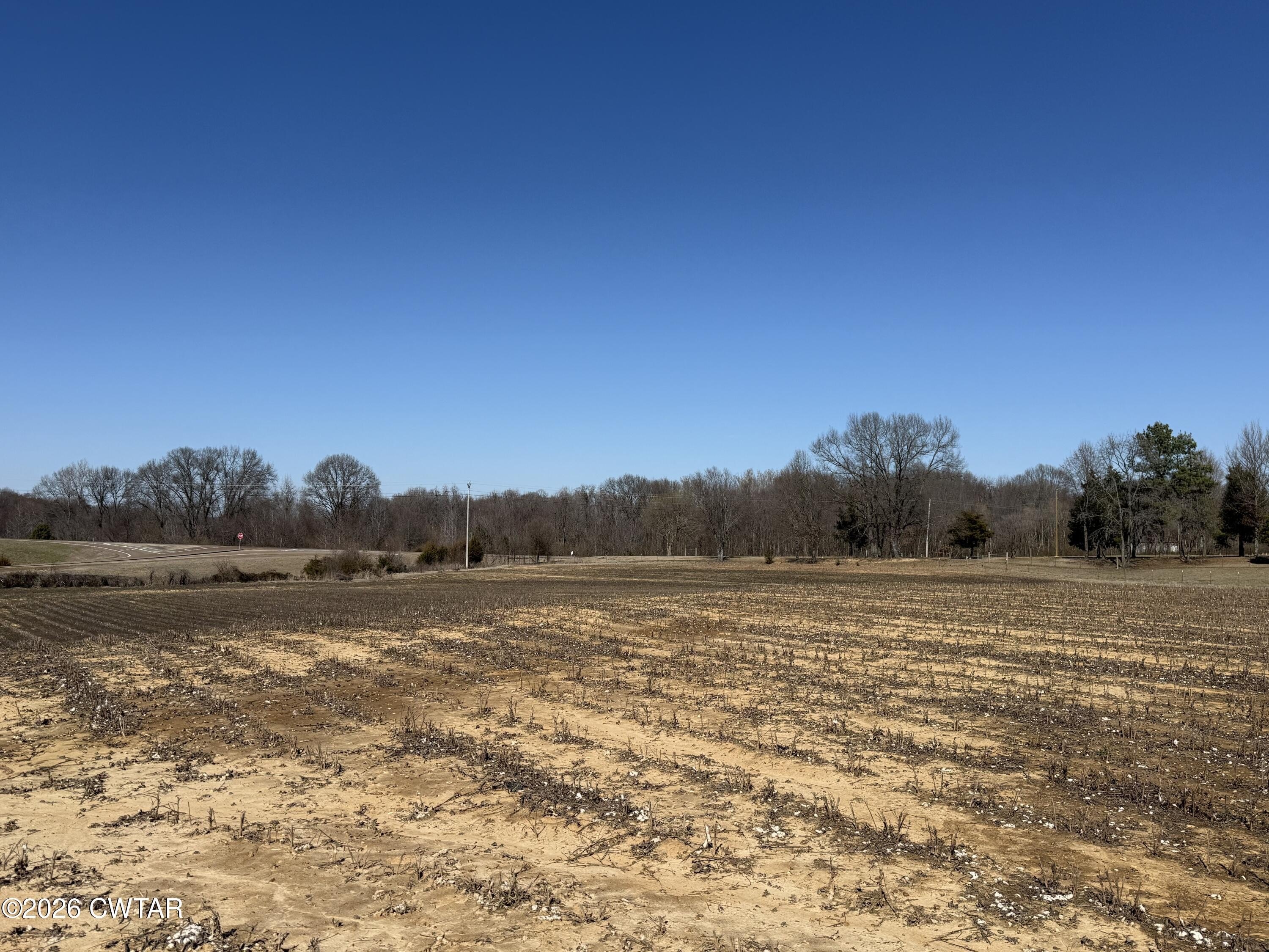 Land on U.S. 412