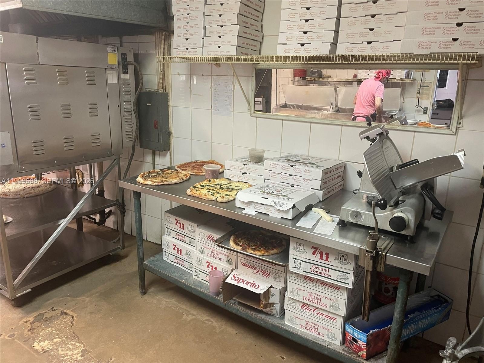 Established Pizza Restaurant Opportunity