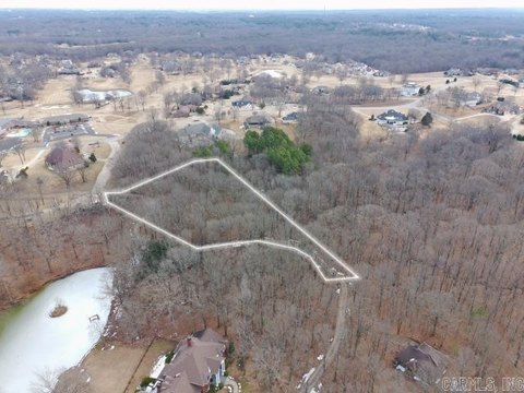 Expansive Lot in Ridgepointe Subdivision