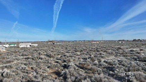 Commercial Lot in Christmas Valley