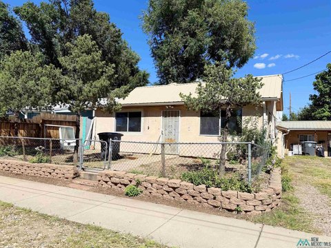Income-Generating Duplex Near University