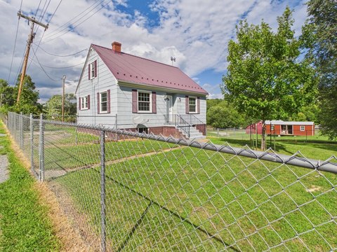 COMMERCIAL SALES, STAUNTON, VA