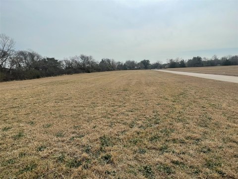 Land, Ennis, TX