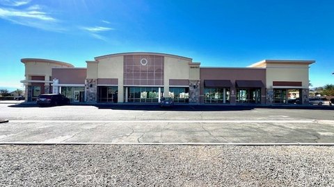 Prime Retail Space on Bear Valley
