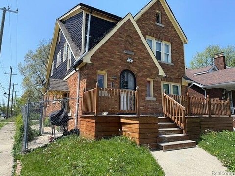 Fully Occupied Detroit Duplex